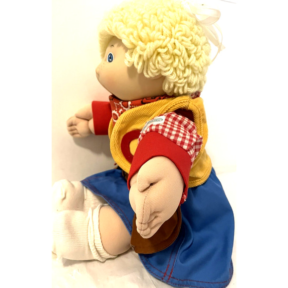 Vintage Cabbage Patch Girl Doll (signed Blue Xavier Roberts 85) 1978-1982 - Picture 4 of 10